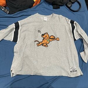 Scooby doo embroidered Warner bros shirt